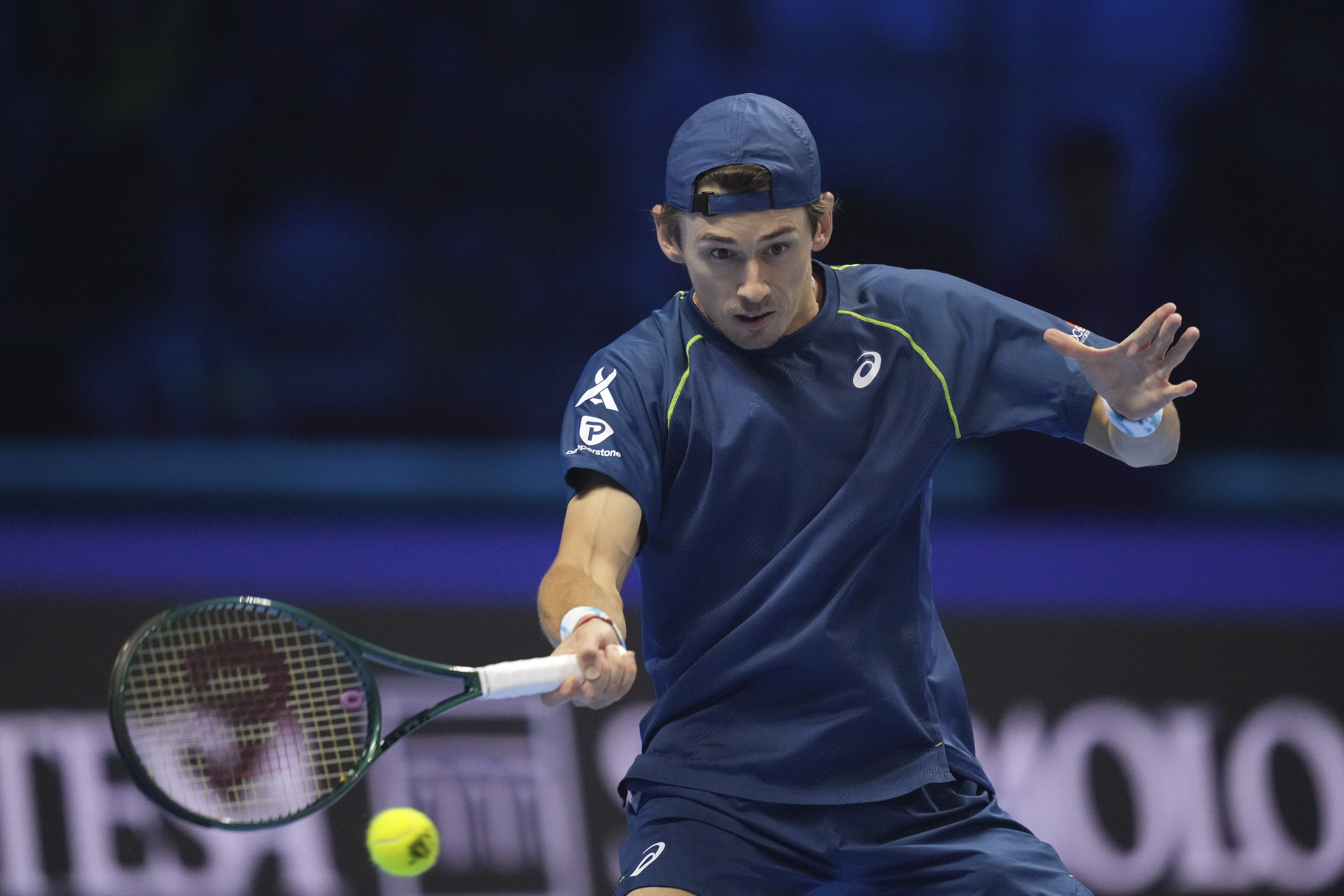 ATP总决赛完胜澳网,梅德韦杰夫扛起全队 ATP总决赛完胜澳网,梅德韦杰夫扛起全队