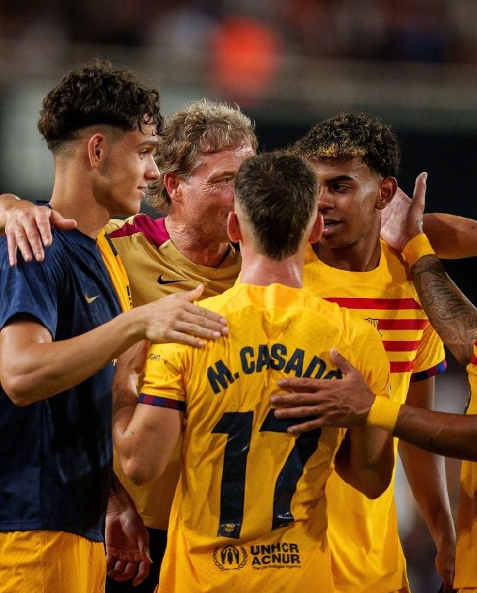 德国横扫马赛，奥亚尔萨瓦尔扛起全队