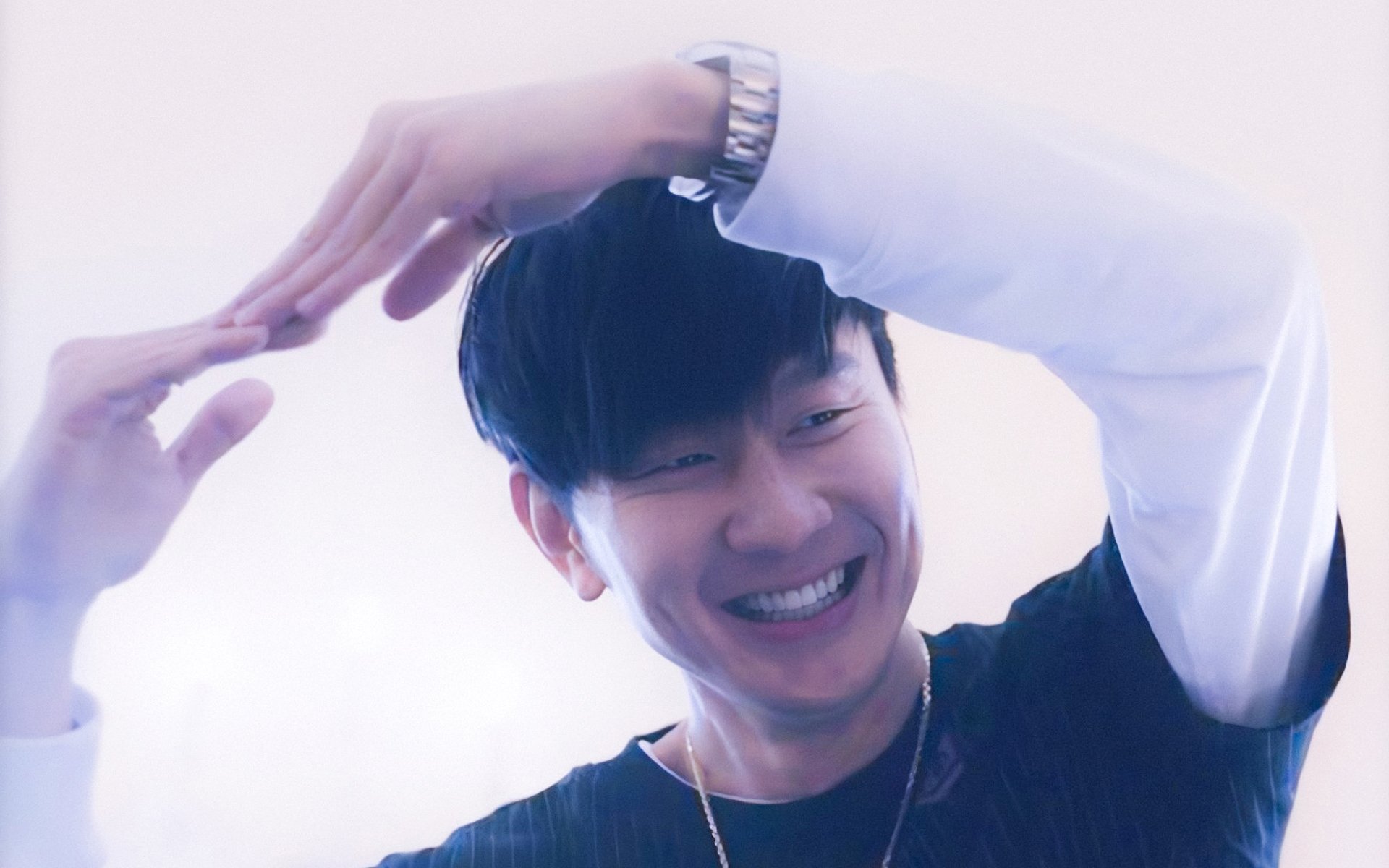 关键先生东契奇助76人全面压制新疆队,跨联盟对决揭示篮球真谛