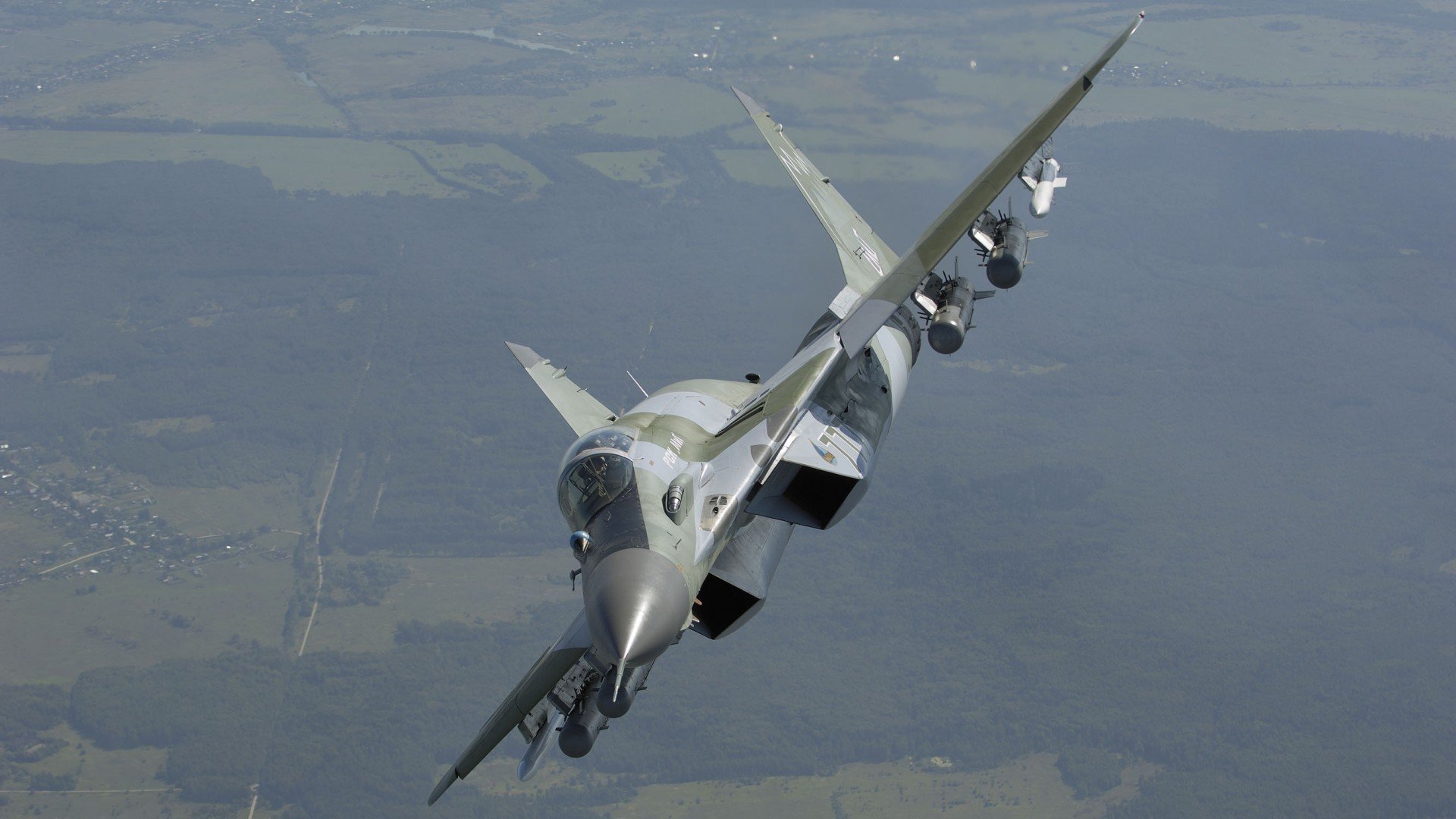 冷门与巨星,奥运足球预选赛的双重奏