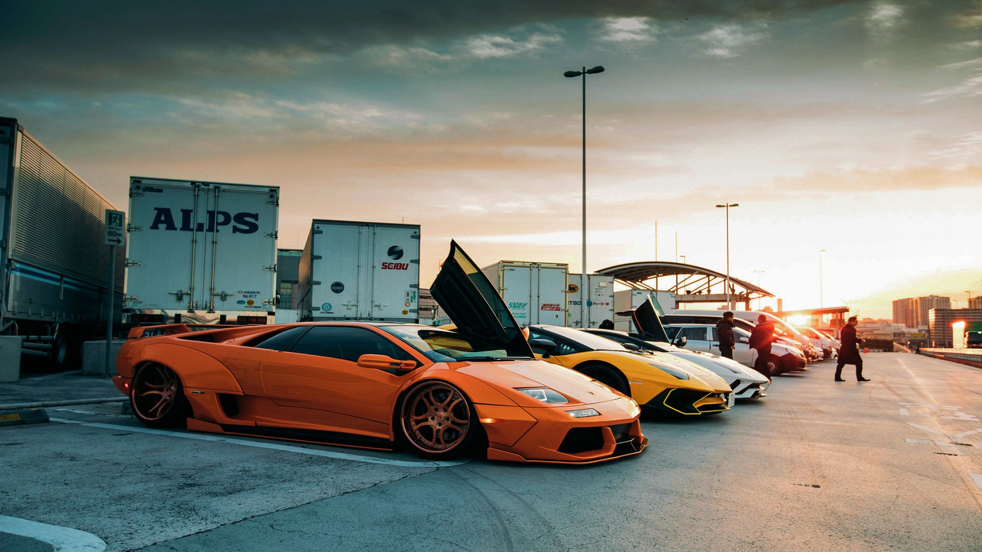 东岸铁壁西岸矛,浓眉一剑定乾坤