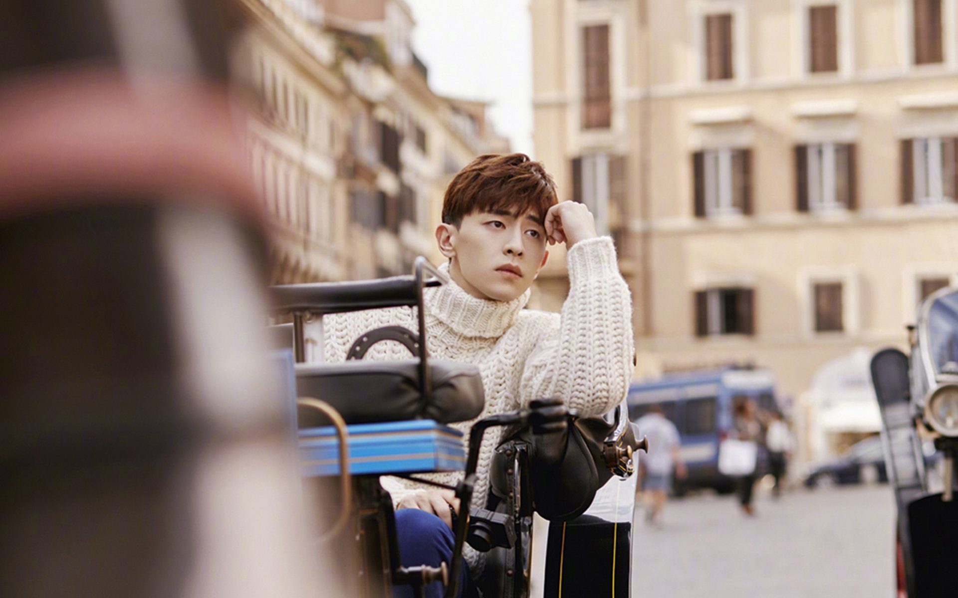 德甲争冠战之夜，米切尔高光表现闪耀全场